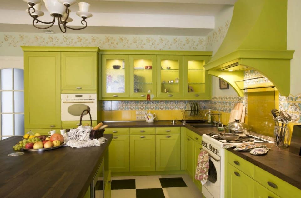 Кухня оливкового цвета