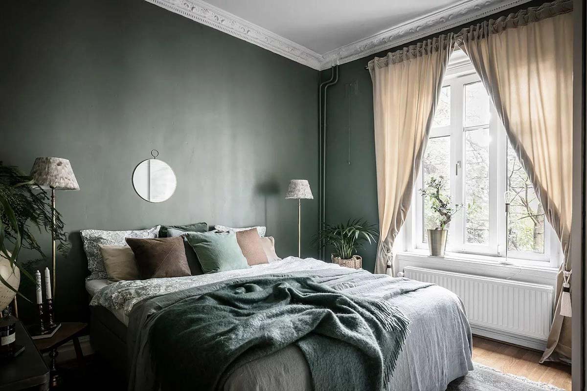 Спальня в сером и зеленом цвете